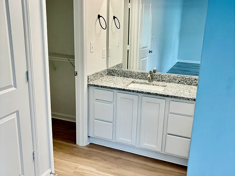 10 Kilburn Ln — Photo 35