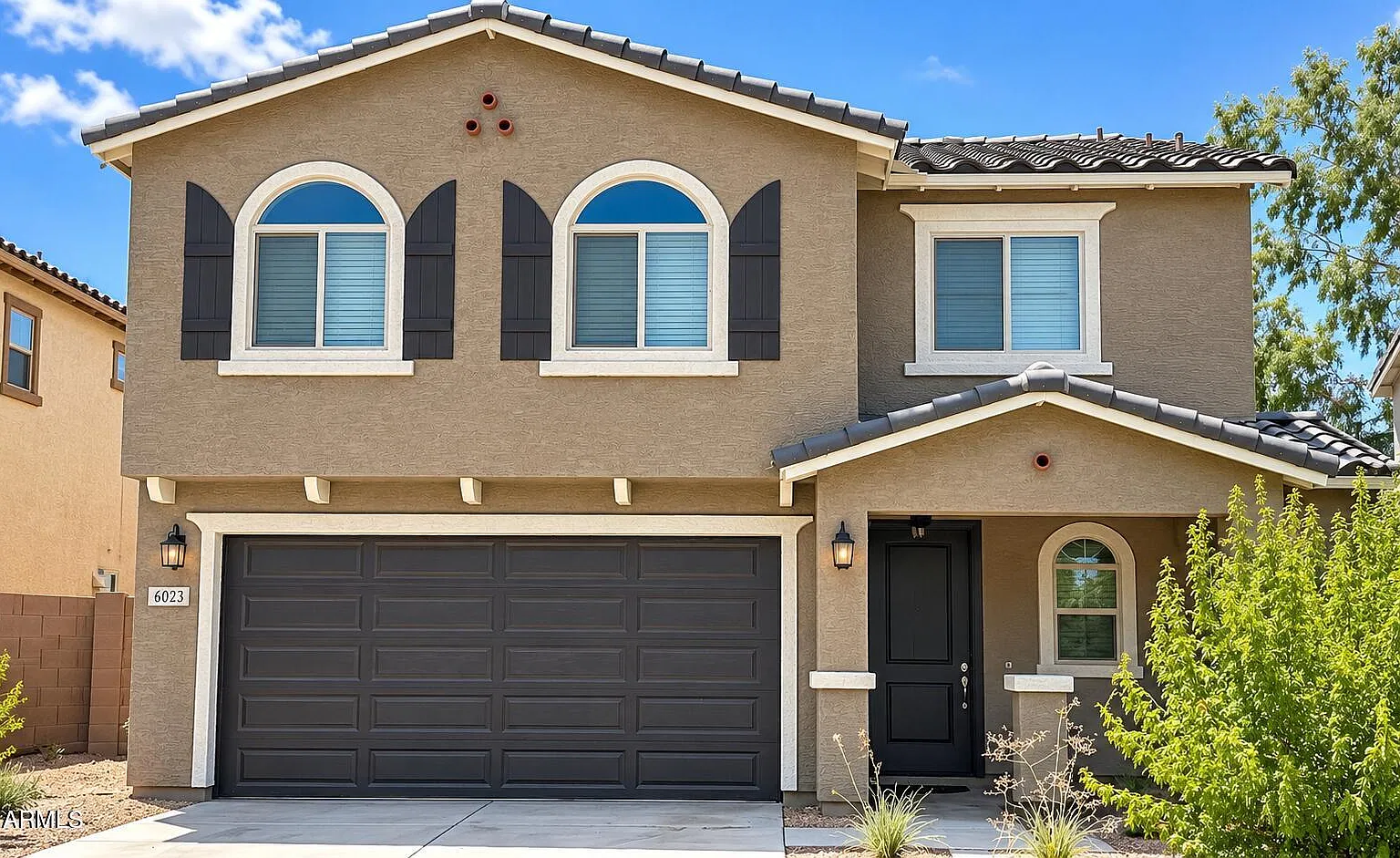 4 bed, 3.0 bath, 2009 sqft, $2,500 — Photo 1