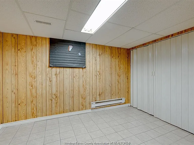 1627 Marentette Ave #BASEMENT — Photo 9