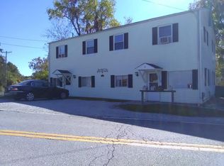 2114 Oakridge Dr APT A, Charleston, WV 25311