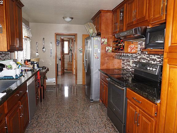 4th image of 5916 NE 159th St