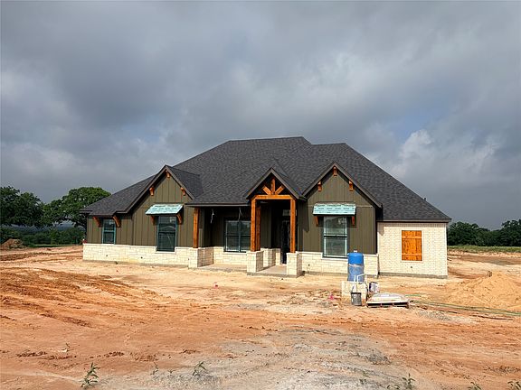 2nd image of 118 Guynell Rdg