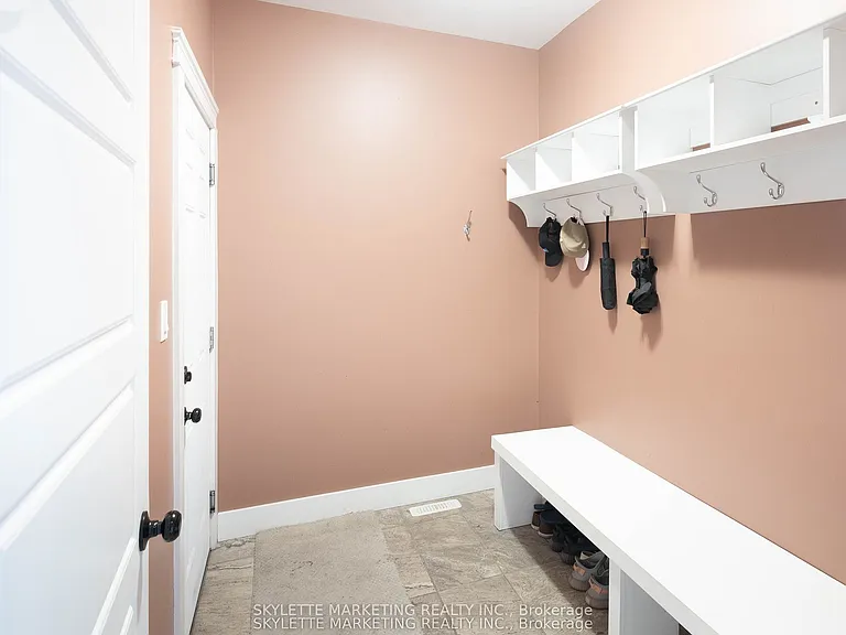 536 Juliana Dr — Photo 35