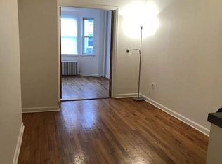 25-48 23rd St #1F, Astoria, NY 11102
