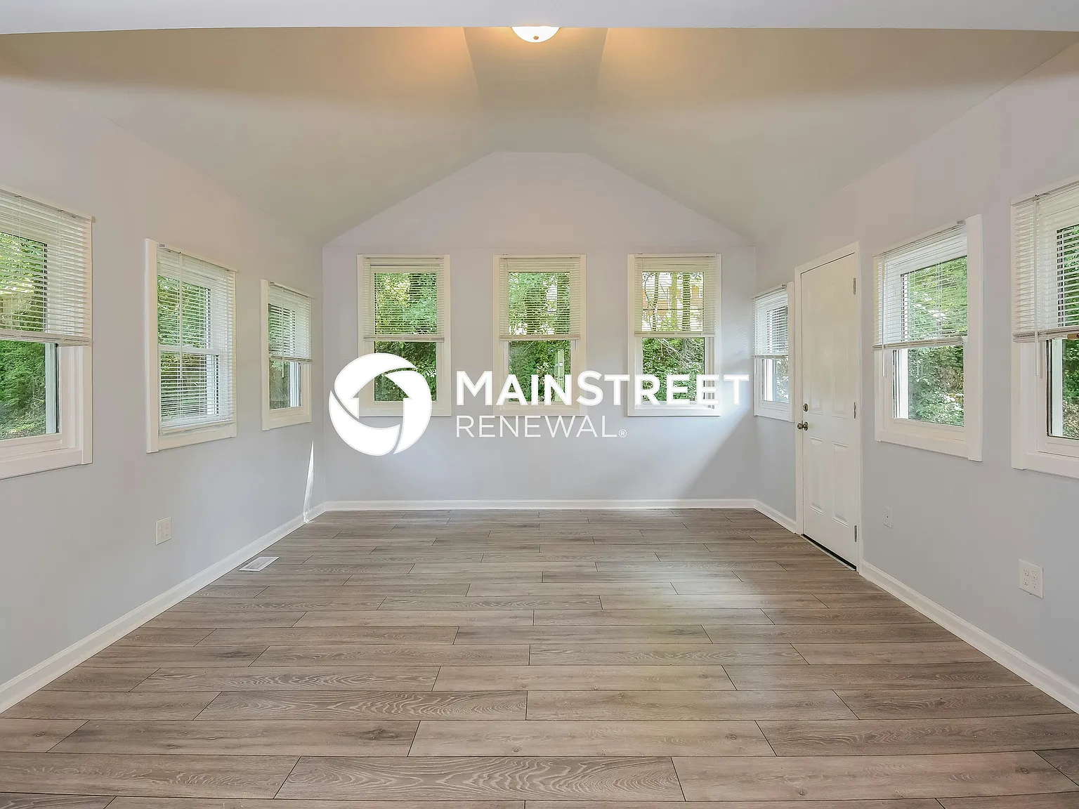 15 Regency Way SE — Photo 3