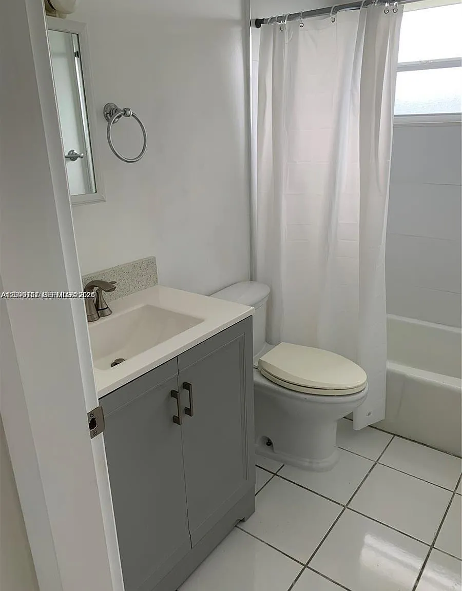 Seventeenth Green Condo — Photo 1