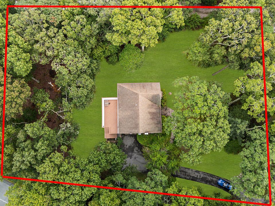 1st image of 600 Water Mill Towd Rd