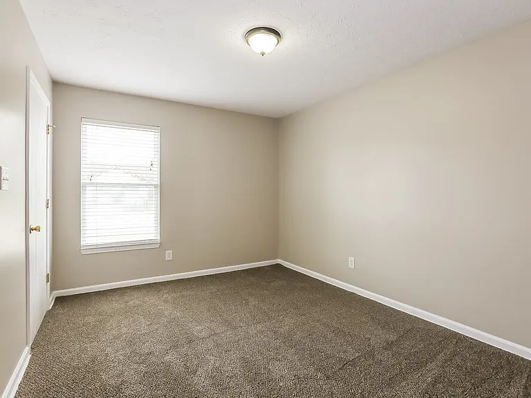1083 Pine Ridge Way — Photo 12