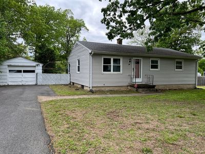 50 Feltham Rd, Springfield, MA, 01118