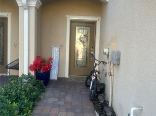 2707 Blossom Way, Naples, FL 34120