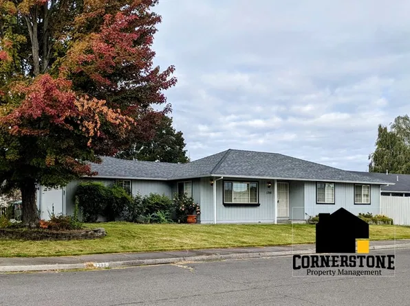 1398 Beekman Ave, Medford, OR 97501