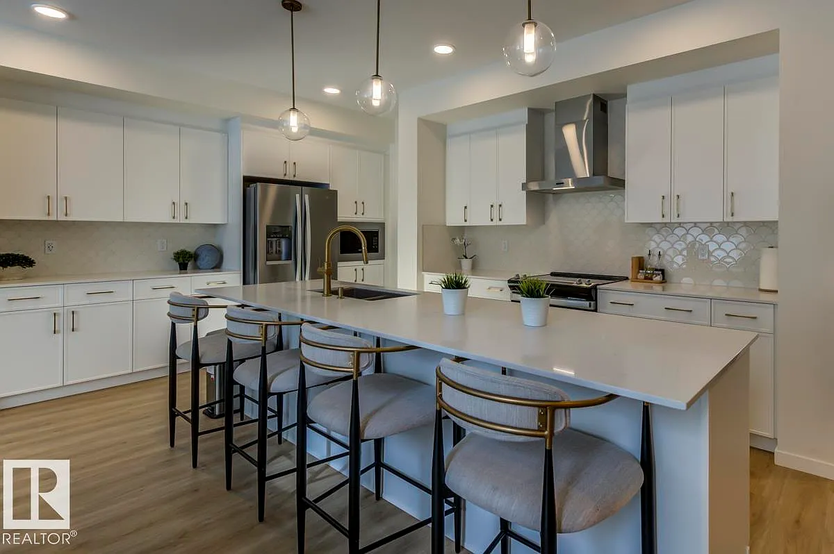 87 Elsinore Pl NW photo 1