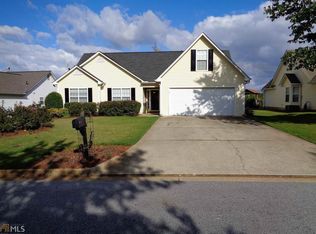 12350 Riviera Dr, Fayetteville, GA 30215