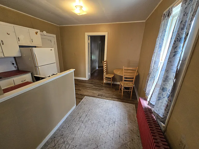 9 Pleasant St #2 — Photo 2