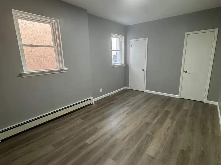 69 Gaston Ave #1LEFT — Photo 8