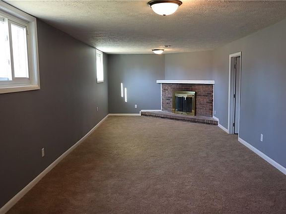 4th image of 6920 Summerfield Dr N