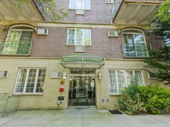 1570 W 10th St APT 1B, Brooklyn, NY 11204
