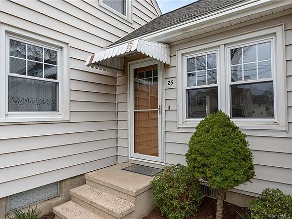 4th image of 25 Greenlawn Ave