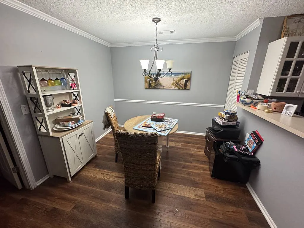 2 bed, 2.0 bath, 1008 sqft, $2,100 — Photo 3