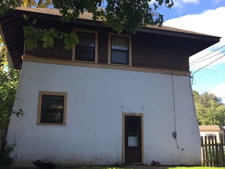 1139 Walker Ave NW — Photo 10