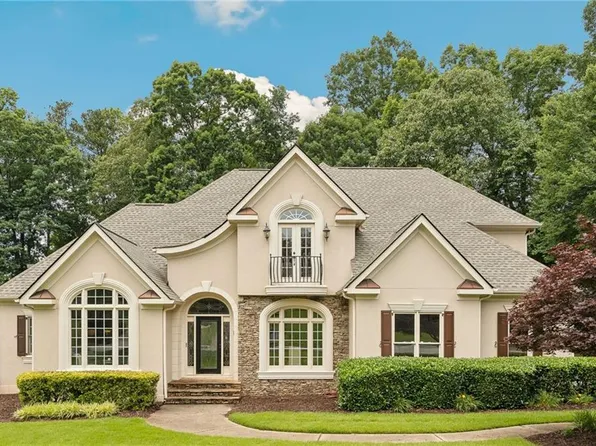 5105 Deerlake Dr, Alpharetta, GA 30005