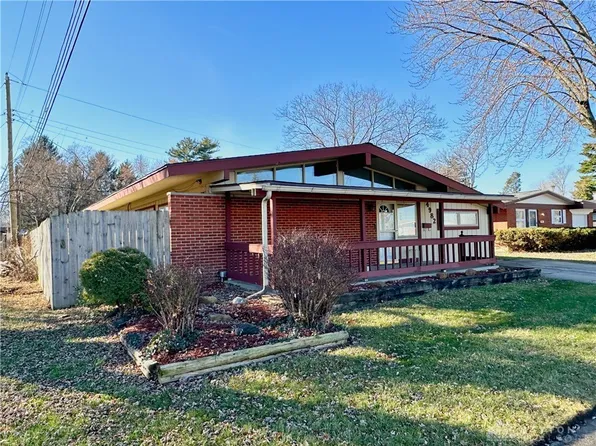 4982 Bayside Dr, Dayton, OH 45431