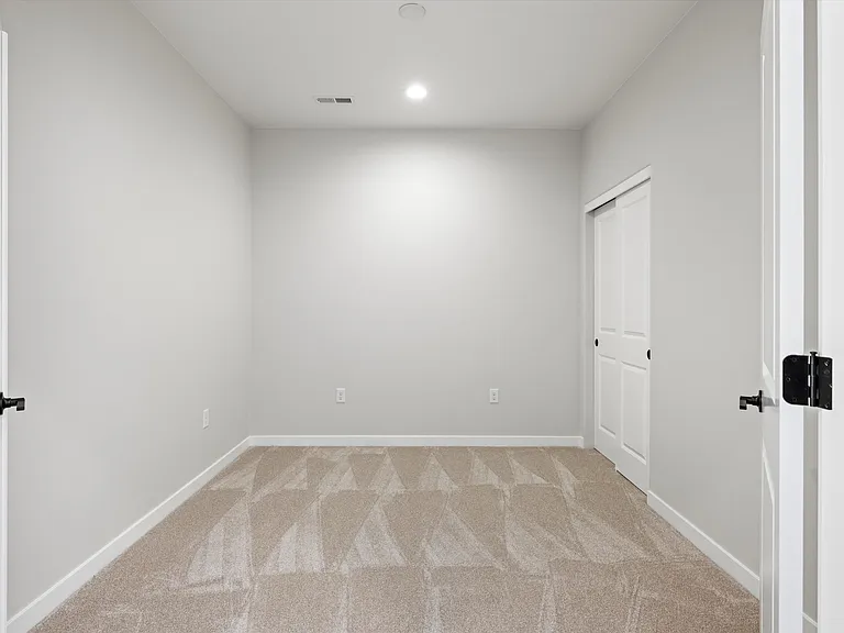 6258 W 33rd Ave — Photo 18