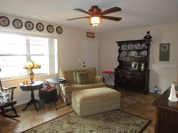 3rd image of 408 Long Dr