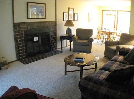 3rd image of 11 Shakespeare Dr