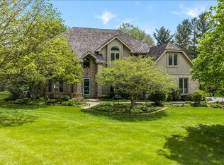 4N589 High Meadow Rd, Saint Charles, IL 60175