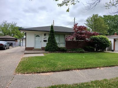 30428 Hayes Rd, Roseville, MI, 48066