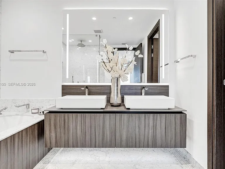 1000 Brickell Plz #Penthouse 5106 — Photo 45