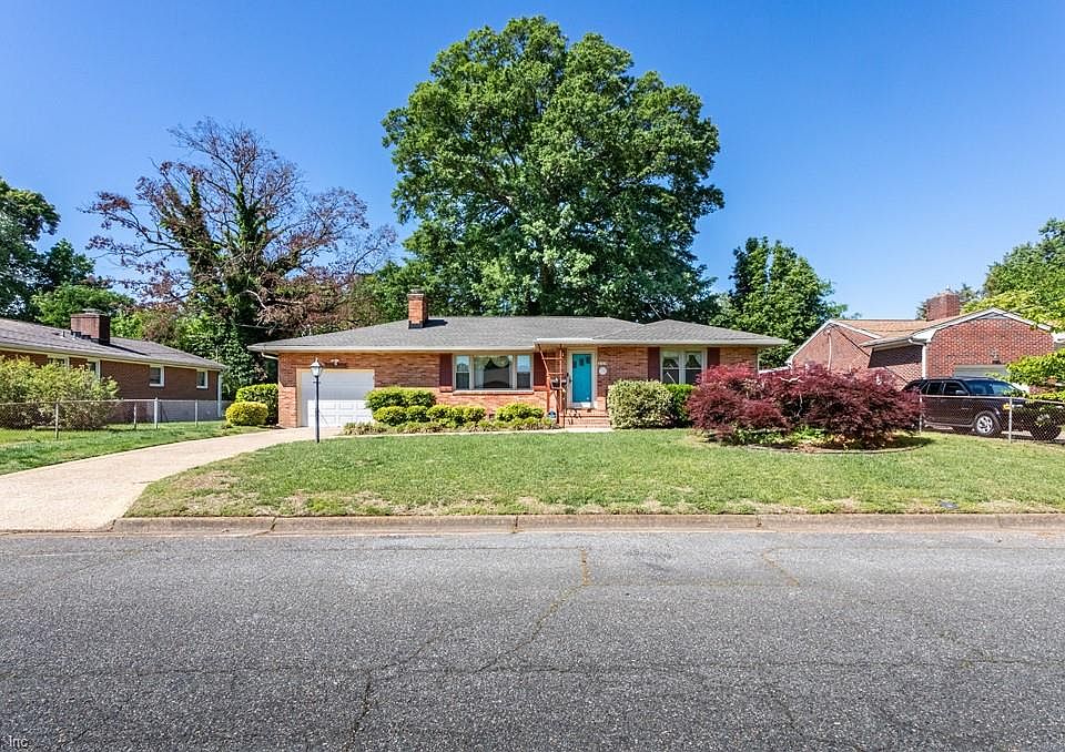 1st image of 113 Adams Dr