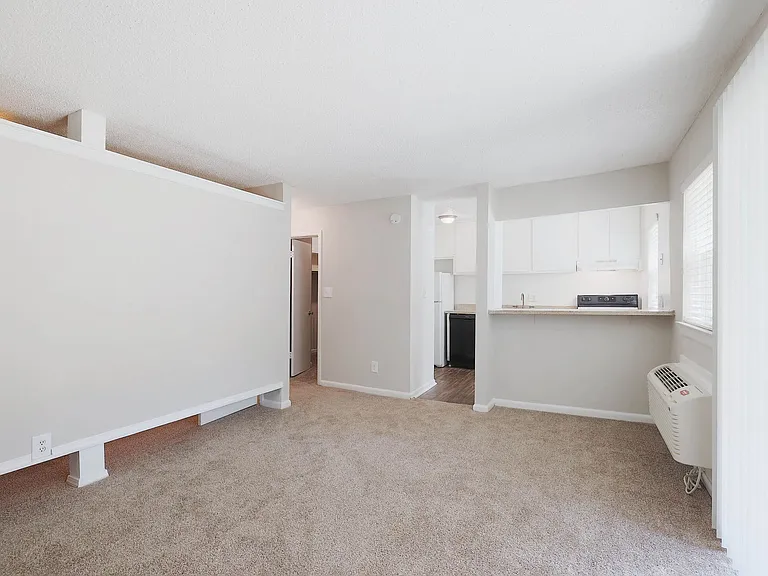 Hampton Hall | Comfort, Convenience, & Community All In One — Photo 168