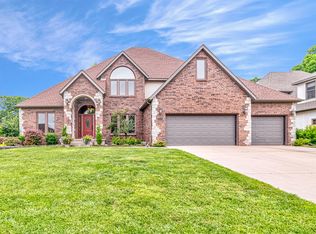 3785 W Randall Rd, Springfield, MO 65810