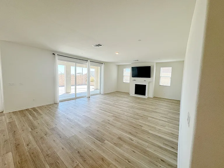 39457 Verbena Way — Photo 2