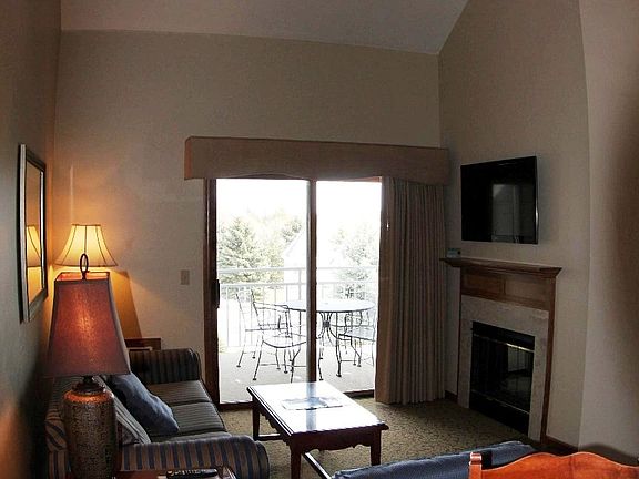 5th image of 101 Osthoff Ave #449