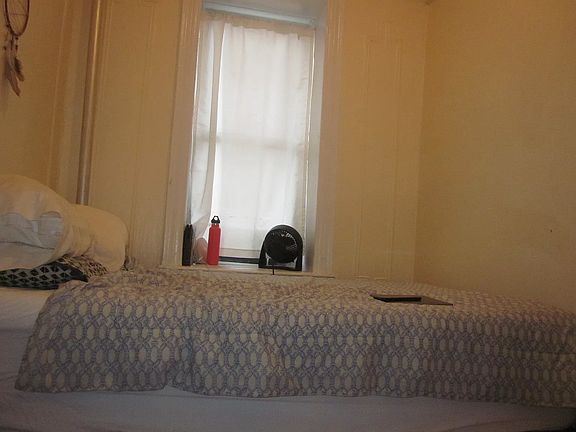 4th image of 198 Wilson St APT 4