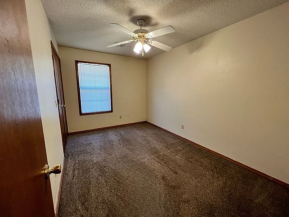 3rd image of 1409 Par Rd #B