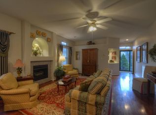 2692 Crystal Falls Rd, Lexington, KY 40509