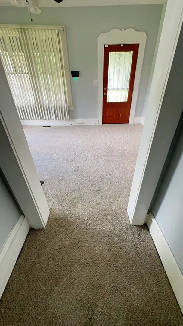 3 Bedroom, 2 Bath Walking Distance to 5 Points, Close to USC - Available July 2027! — Photo 3
