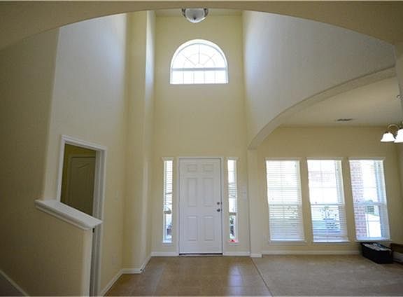 3rd image of 6518 Capridge Dr