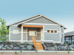 1564 NW Kingwood Ave, Redmond, OR