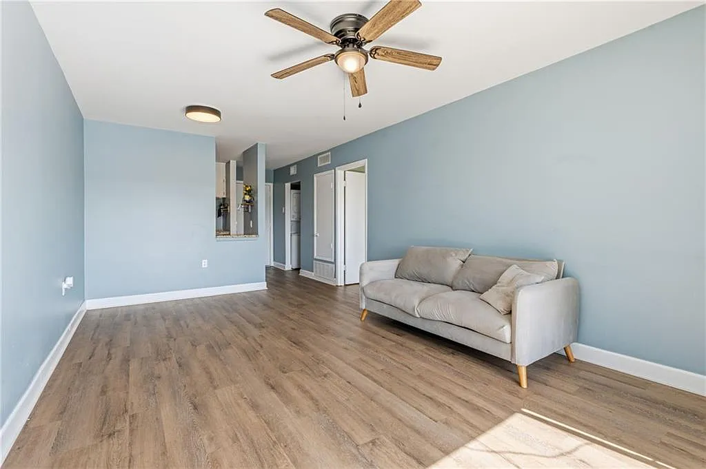 1 bed, 1.0 bath, 650 sqft, $1,100 — Photo 4
