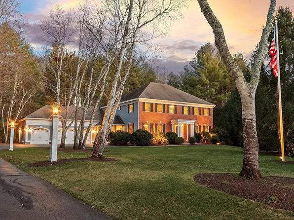 8 Elderberry Way, Westford, MA 01886