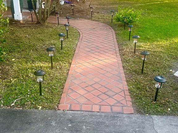 5th image of 3256 Fairview Dr
