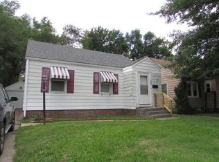 2441 S 11th St, Springfield, IL 62703