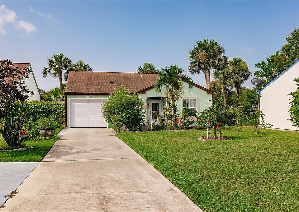 1st image of 1244 E Corktree Cir