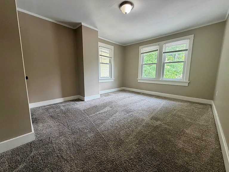53 Forest Glen Ave — Photo 16