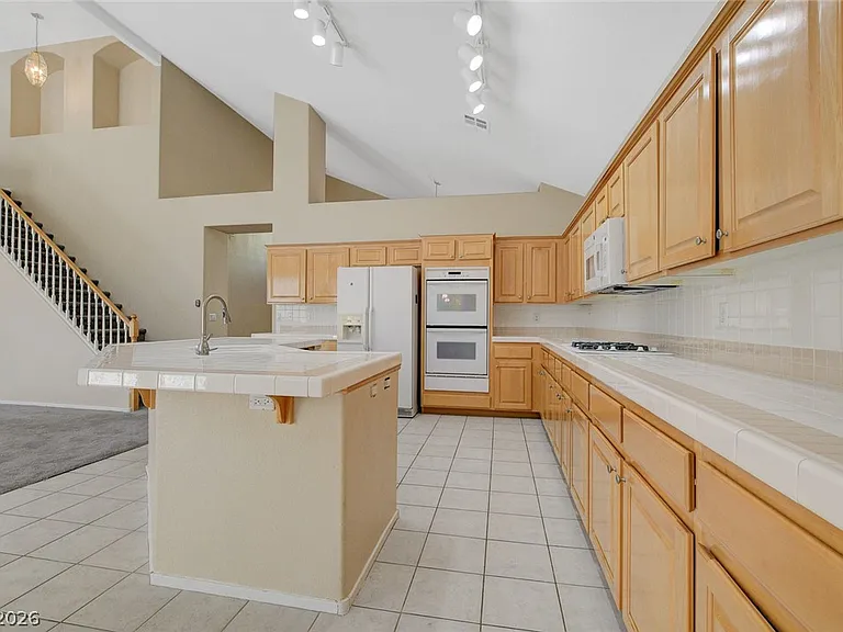 1209 Corona Valley St — Photo 20